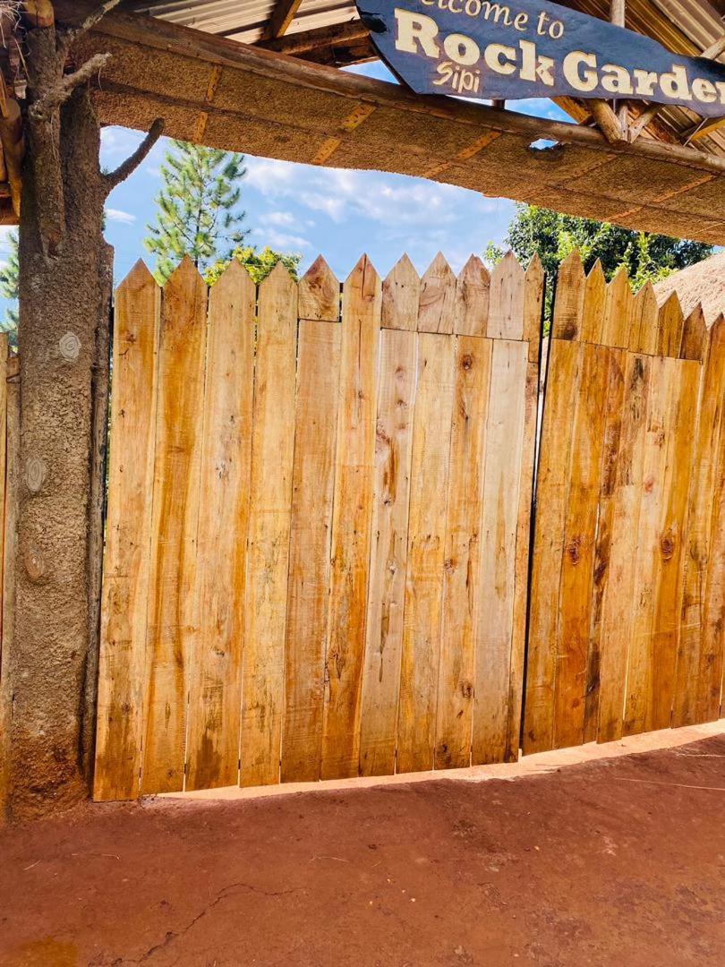 ホテル Rock Garden Sipi Kapchorwa エクステリア 写真